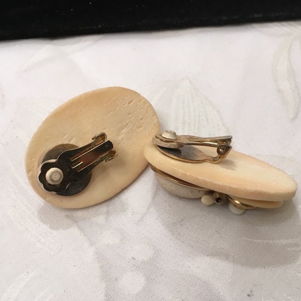 Vintage Multi Textured Unique Earrings - Picture 3 of 6